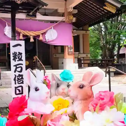 彌彦神社　(伊夜日子神社)の像