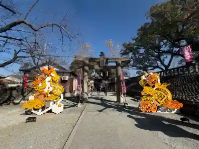 福島八幡宮の{uncategorized: "未分類", other: "その他", undefined: "問題あり", building: "その他建物", grave: "お墓", sacred_gate: "鳥居", guardian: "狛犬", statue: "像", buddha: "仏像", history: "歴史", nature: "自然", garden: "庭園", animal: "動物", pagoda: "塔", temizu: "手水舎", mountain_gate: "山門・神門", sanctuary: "本殿・本堂", subordinate: "末社・摂社", art: "芸術", scenery: "景色", jizo: "地蔵", ema: "絵馬", goshuin: "御朱印", omikuji: "おみくじ", items: "授与品その他", amulet: "お守り", goshuincho: "御朱印帳", eats: "食事", festival: "お祭り", votive_dance: "神楽", shichigosan: "七五三参", wedding: "結婚式", experience: "体験その他", initially: "初詣", around: "周辺", anti_infection: "感染症対策"}