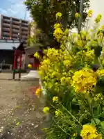 生麦神明社の{uncategorized: "未分類", other: "その他", undefined: "問題あり", building: "その他建物", grave: "お墓", sacred_gate: "鳥居", guardian: "狛犬", statue: "像", buddha: "仏像", history: "歴史", nature: "自然", garden: "庭園", animal: "動物", pagoda: "塔", temizu: "手水舎", mountain_gate: "山門・神門", sanctuary: "本殿・本堂", subordinate: "末社・摂社", art: "芸術", scenery: "景色", jizo: "地蔵", ema: "絵馬", goshuin: "御朱印", omikuji: "おみくじ", items: "授与品その他", amulet: "お守り", goshuincho: "御朱印帳", eats: "食事", festival: "お祭り", votive_dance: "神楽", shichigosan: "七五三参", wedding: "結婚式", experience: "体験その他", initially: "初詣", around: "周辺", anti_infection: "感染症対策"}
