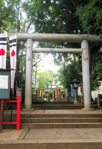 赤堤六所神社の鳥居