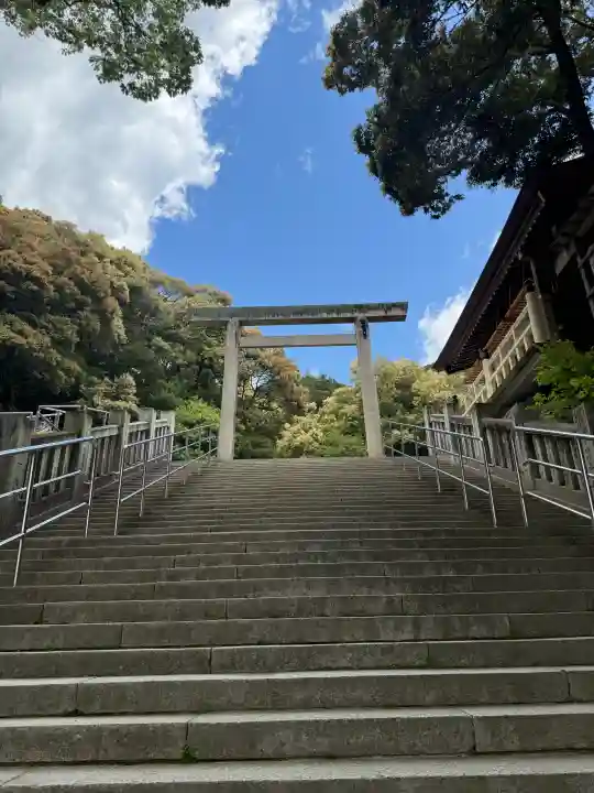 多度大社の{uncategorized: "未分類", other: "その他", undefined: "問題あり", building: "その他建物", grave: "お墓", sacred_gate: "鳥居", guardian: "狛犬", statue: "像", buddha: "仏像", history: "歴史", nature: "自然", garden: "庭園", animal: "動物", pagoda: "塔", temizu: "手水舎", mountain_gate: "山門・神門", sanctuary: "本殿・本堂", subordinate: "末社・摂社", art: "芸術", scenery: "景色", jizo: "地蔵", ema: "絵馬", goshuin: "御朱印", omikuji: "おみくじ", items: "授与品その他", amulet: "お守り", goshuincho: "御朱印帳", eats: "食事", festival: "お祭り", votive_dance: "神楽", shichigosan: "七五三参", wedding: "結婚式", experience: "体験その他", initially: "初詣", around: "周辺", anti_infection: "感染症対策"}