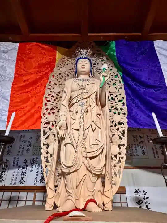 伊勢の国 四天王寺の{uncategorized: "未分類", other: "その他", undefined: "問題あり", building: "その他建物", grave: "お墓", sacred_gate: "鳥居", guardian: "狛犬", statue: "像", buddha: "仏像", history: "歴史", nature: "自然", garden: "庭園", animal: "動物", pagoda: "塔", temizu: "手水舎", mountain_gate: "山門・神門", sanctuary: "本殿・本堂", subordinate: "末社・摂社", art: "芸術", scenery: "景色", jizo: "地蔵", ema: "絵馬", goshuin: "御朱印", omikuji: "おみくじ", items: "授与品その他", amulet: "お守り", goshuincho: "御朱印帳", eats: "食事", festival: "お祭り", votive_dance: "神楽", shichigosan: "七五三参", wedding: "結婚式", experience: "体験その他", initially: "初詣", around: "周辺", anti_infection: "感染症対策"}