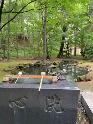 音更神社の手水舎