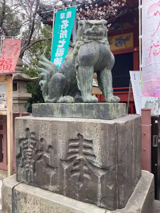 浅草神社の狛犬