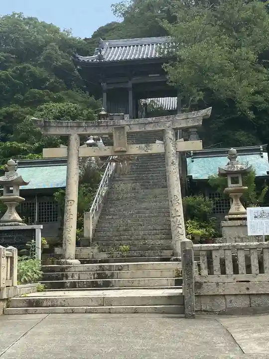 沼島八幡神社(兵庫県)