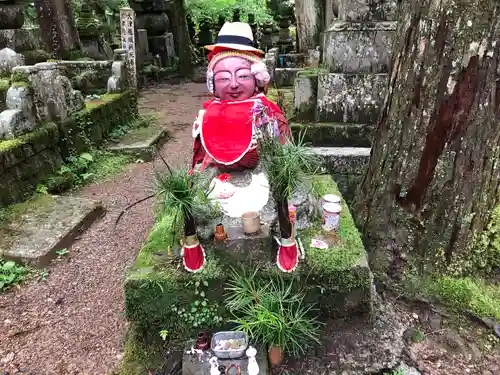高野山金剛峯寺奥の院(和歌山県)