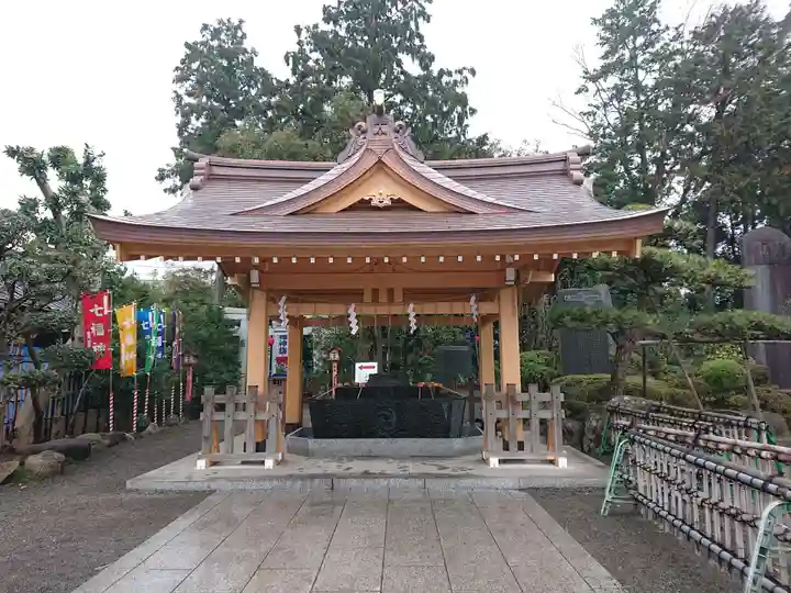 亀ケ池八幡宮の手水舎