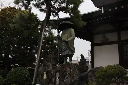 医王寺の像