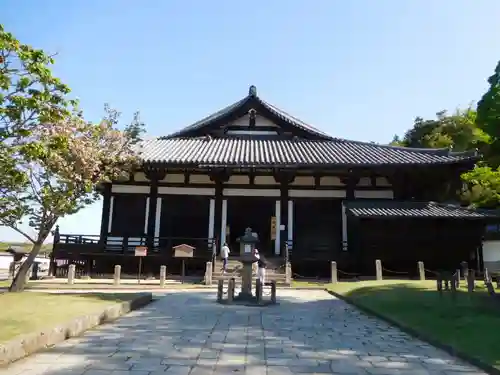 東大寺の本殿