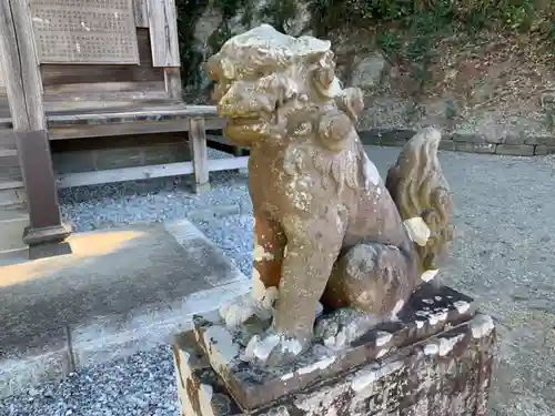 熊野神社の狛犬
