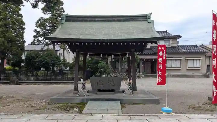 愛宕神社の手水舎
