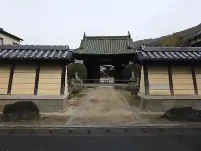 普賢院の山門・神門