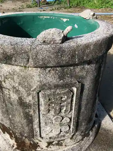 諏訪神社の手水舎