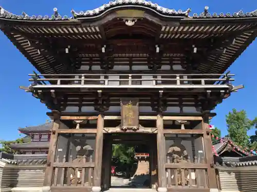 味鏡山 護國院の山門・神門