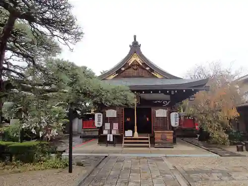 御霊神社の本殿・本堂