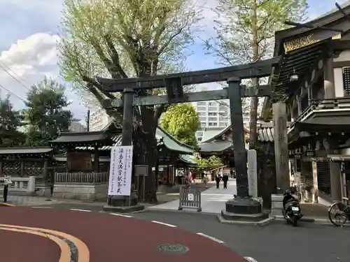 湯島天満宮の鳥居