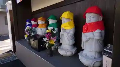 佛願寺　横浜別院の地蔵