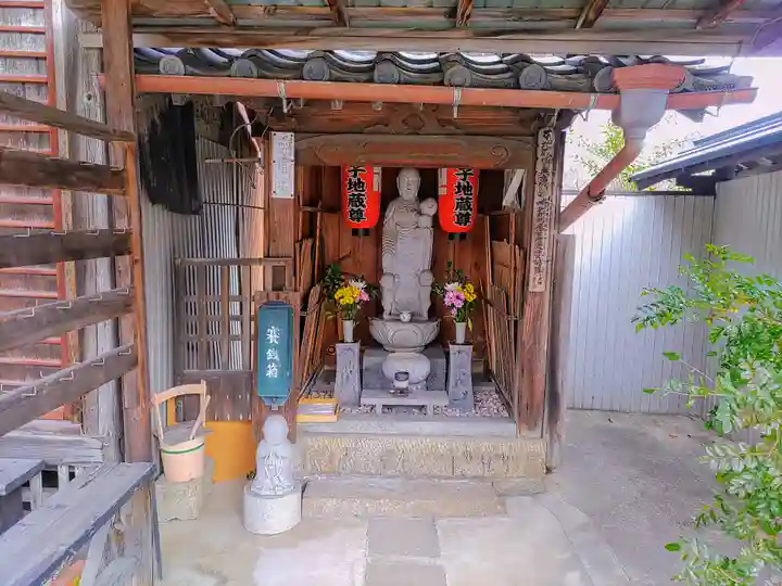 鶴代寺の末社・摂社