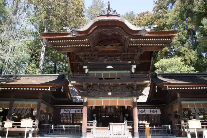 諏訪大社下社秋宮の本殿・本堂