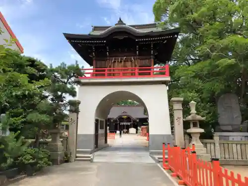 荒井神社の山門