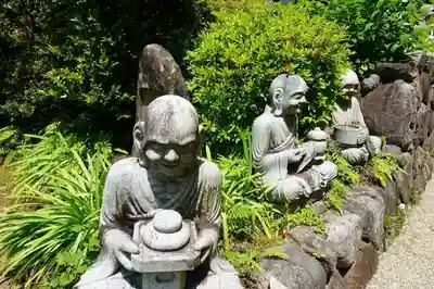 平等寺（三輪山平等寺）の仏像