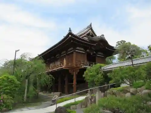 総持寺の山門