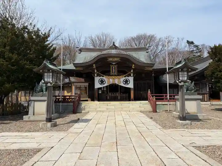 根室金刀比羅神社の{uncategorized: "未分類", other: "その他", undefined: "問題あり", building: "その他建物", grave: "お墓", sacred_gate: "鳥居", guardian: "狛犬", statue: "像", buddha: "仏像", history: "歴史", nature: "自然", garden: "庭園", animal: "動物", pagoda: "塔", temizu: "手水舎", mountain_gate: "山門・神門", sanctuary: "本殿・本堂", subordinate: "末社・摂社", art: "芸術", scenery: "景色", jizo: "地蔵", ema: "絵馬", goshuin: "御朱印", omikuji: "おみくじ", items: "授与品その他", amulet: "お守り", goshuincho: "御朱印帳", eats: "食事", festival: "お祭り", votive_dance: "神楽", shichigosan: "七五三参", wedding: "結婚式", experience: "体験その他", initially: "初詣", around: "周辺", anti_infection: "感染症対策"}