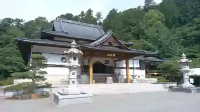 妙法寺の本殿・本堂
