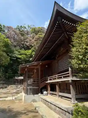 瀬戸神社の{uncategorized: "未分類", other: "その他", undefined: "問題あり", building: "その他建物", grave: "お墓", sacred_gate: "鳥居", guardian: "狛犬", statue: "像", buddha: "仏像", history: "歴史", nature: "自然", garden: "庭園", animal: "動物", pagoda: "塔", temizu: "手水舎", mountain_gate: "山門・神門", sanctuary: "本殿・本堂", subordinate: "末社・摂社", art: "芸術", scenery: "景色", jizo: "地蔵", ema: "絵馬", goshuin: "御朱印", omikuji: "おみくじ", items: "授与品その他", amulet: "お守り", goshuincho: "御朱印帳", eats: "食事", festival: "お祭り", votive_dance: "神楽", shichigosan: "七五三参", wedding: "結婚式", experience: "体験その他", initially: "初詣", around: "周辺", anti_infection: "感染症対策"}