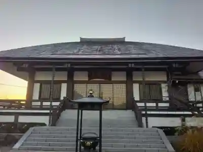 自性院の本殿・本堂