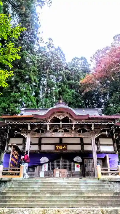 白川八幡神社の本殿・本堂
