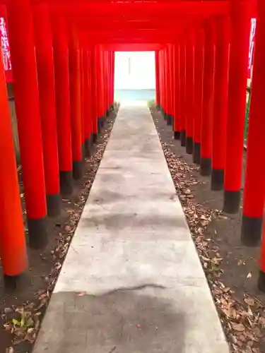 鵠沼伏見稲荷神社の鳥居