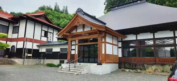 善光寺の本殿・本堂