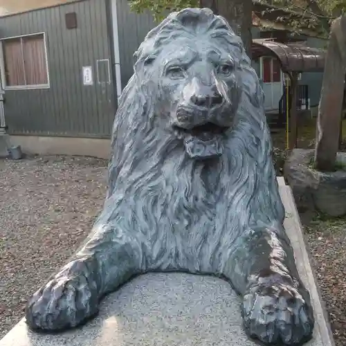 三囲神社の狛犬