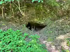 法華堂跡（源頼朝墓・北条義時墓）(神奈川県)