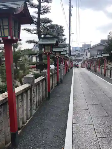 艮神社の建物その他