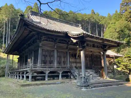 観音寺の本殿