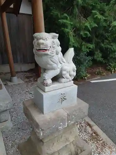 山田八幡神社の狛犬