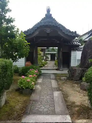 神積寺の山門