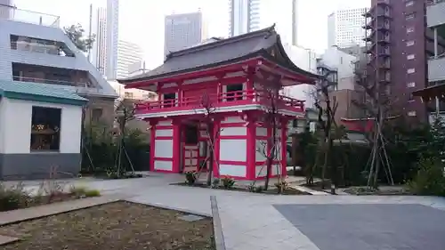 成子天神社の山門