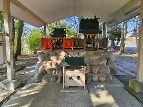 伊曽島神社の末社・摂社