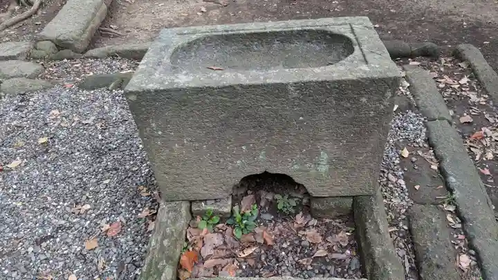 法華堂跡(源頼朝墓・北条義時墓)の手水舎