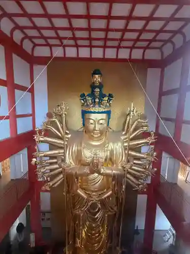 金剛宝寺（紀三井寺）の{uncategorized: "未分類", other: "その他", undefined: "問題あり", building: "その他建物", grave: "お墓", sacred_gate: "鳥居", guardian: "狛犬", statue: "像", buddha: "仏像", history: "歴史", nature: "自然", garden: "庭園", animal: "動物", pagoda: "塔", temizu: "手水舎", mountain_gate: "山門・神門", sanctuary: "本殿・本堂", subordinate: "末社・摂社", art: "芸術", scenery: "景色", jizo: "地蔵", ema: "絵馬", goshuin: "御朱印", omikuji: "おみくじ", items: "授与品その他", amulet: "お守り", goshuincho: "御朱印帳", eats: "食事", festival: "お祭り", votive_dance: "神楽", shichigosan: "七五三参", wedding: "結婚式", experience: "体験その他", initially: "初詣", around: "周辺", anti_infection: "感染症対策"}