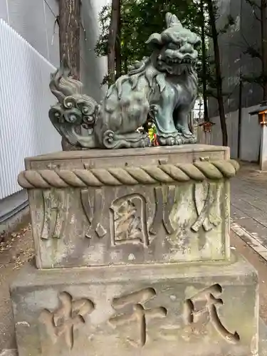 花園神社の狛犬