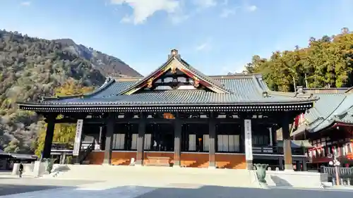 久遠寺の本殿・本堂