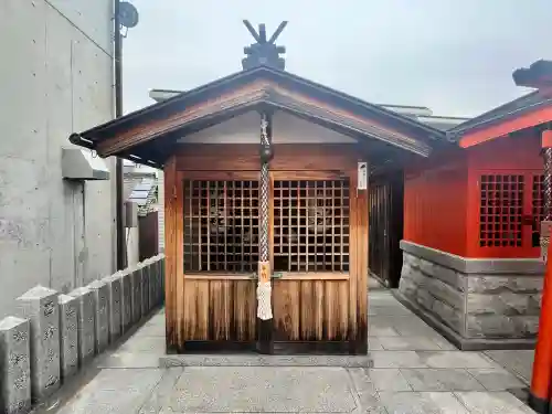 神明社の{uncategorized: "未分類", other: "その他", undefined: "問題あり", building: "その他建物", grave: "お墓", sacred_gate: "鳥居", guardian: "狛犬", statue: "像", buddha: "仏像", history: "歴史", nature: "自然", garden: "庭園", animal: "動物", pagoda: "塔", temizu: "手水舎", mountain_gate: "山門・神門", sanctuary: "本殿・本堂", subordinate: "末社・摂社", art: "芸術", scenery: "景色", jizo: "地蔵", ema: "絵馬", goshuin: "御朱印", omikuji: "おみくじ", items: "授与品その他", amulet: "お守り", goshuincho: "御朱印帳", eats: "食事", festival: "お祭り", votive_dance: "神楽", shichigosan: "七五三参", wedding: "結婚式", experience: "体験その他", initially: "初詣", around: "周辺", anti_infection: "感染症対策"}
