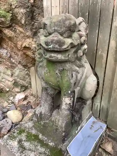 橿森神社の狛犬