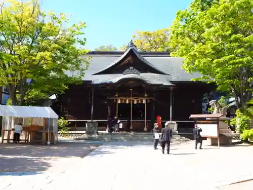 四柱神社の本殿