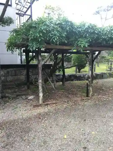 御釜神社の建物その他