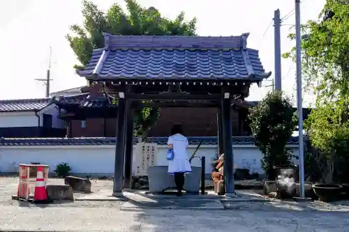 西心寺の{uncategorized: "未分類", other: "その他", undefined: "問題あり", building: "その他建物", grave: "お墓", sacred_gate: "鳥居", guardian: "狛犬", statue: "像", buddha: "仏像", history: "歴史", nature: "自然", garden: "庭園", animal: "動物", pagoda: "塔", temizu: "手水舎", mountain_gate: "山門・神門", sanctuary: "本殿・本堂", subordinate: "末社・摂社", art: "芸術", scenery: "景色", jizo: "地蔵", ema: "絵馬", goshuin: "御朱印", omikuji: "おみくじ", items: "授与品その他", amulet: "お守り", goshuincho: "御朱印帳", eats: "食事", festival: "お祭り", votive_dance: "神楽", shichigosan: "七五三参", wedding: "結婚式", experience: "体験その他", initially: "初詣", around: "周辺", anti_infection: "感染症対策"}
